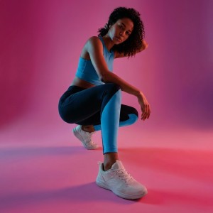 Femme en tenue de sport